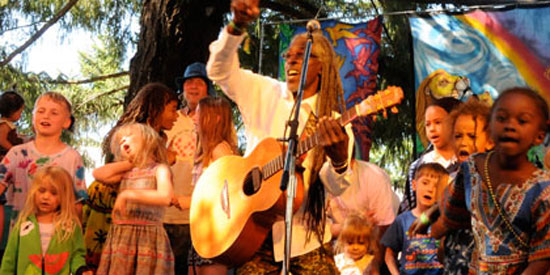 asheba_on_stage_with_kids